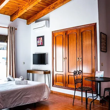 Village Aparthotel